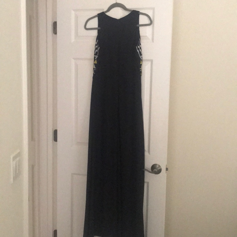 Long black Aztec style pattern - Picture 4 of 4